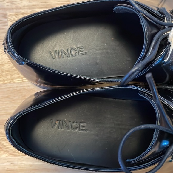 Vince Alanis Pointy Toe Oxford Patent Leather Shoes - Picture 12 of 16